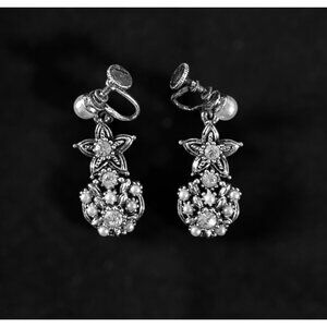 Vintage 50’s- 60’s Screw-Back Earrings Pearl and Rhinestones Silver